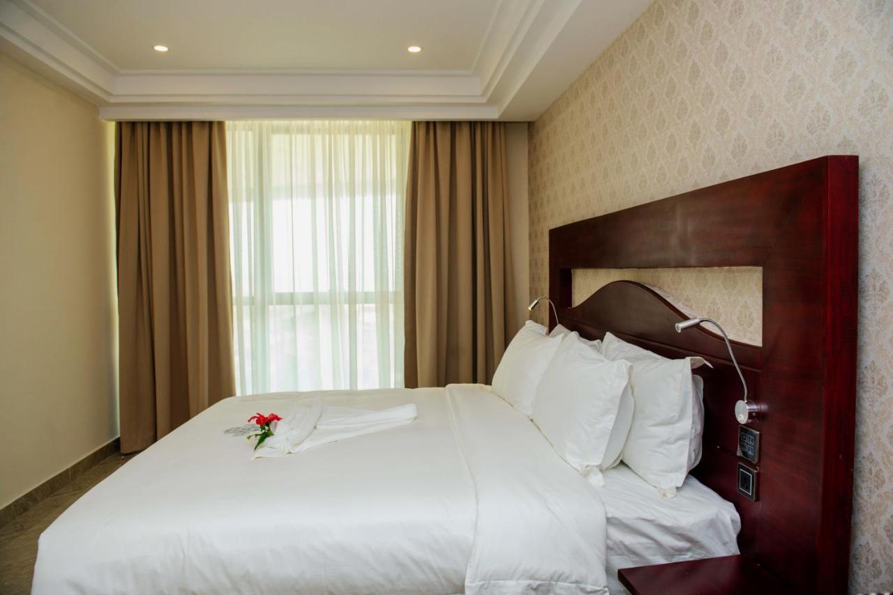 El Doria Hotel Lome Ngoại thất bức ảnh