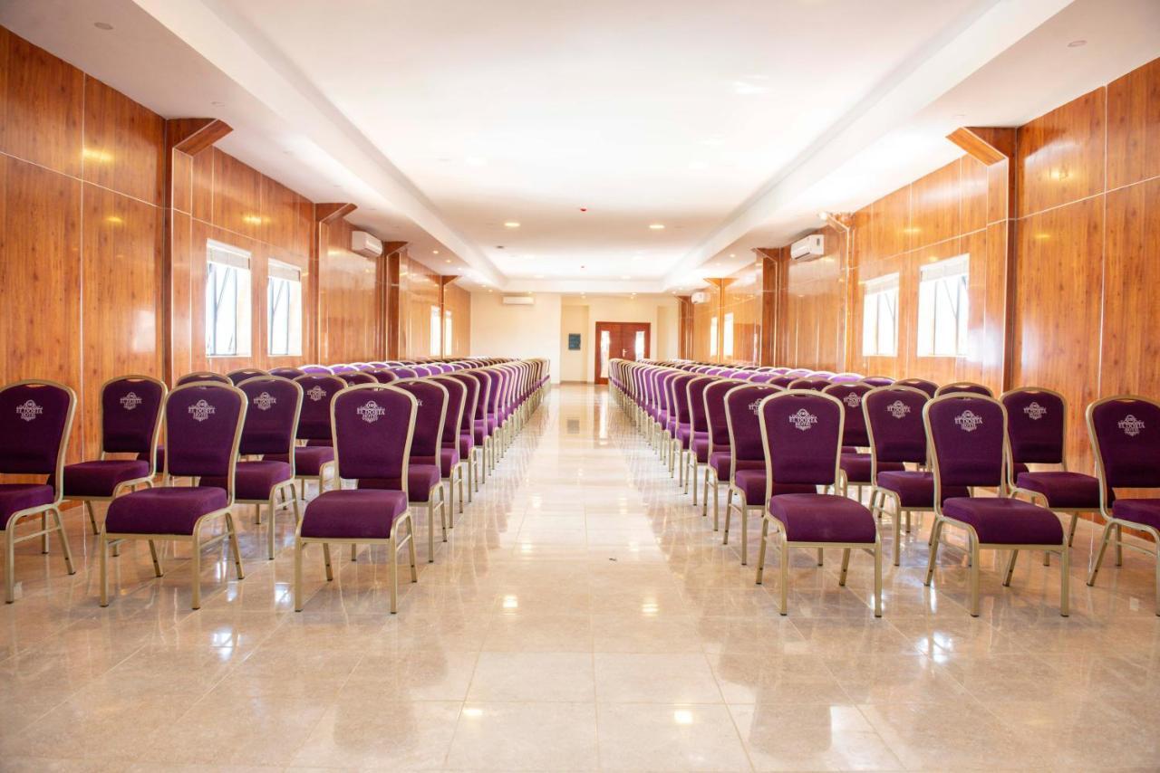 El Doria Hotel Lome Ngoại thất bức ảnh