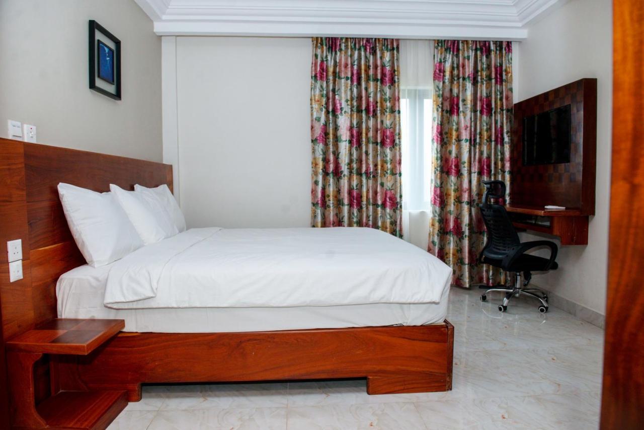 El Doria Hotel Lome Ngoại thất bức ảnh