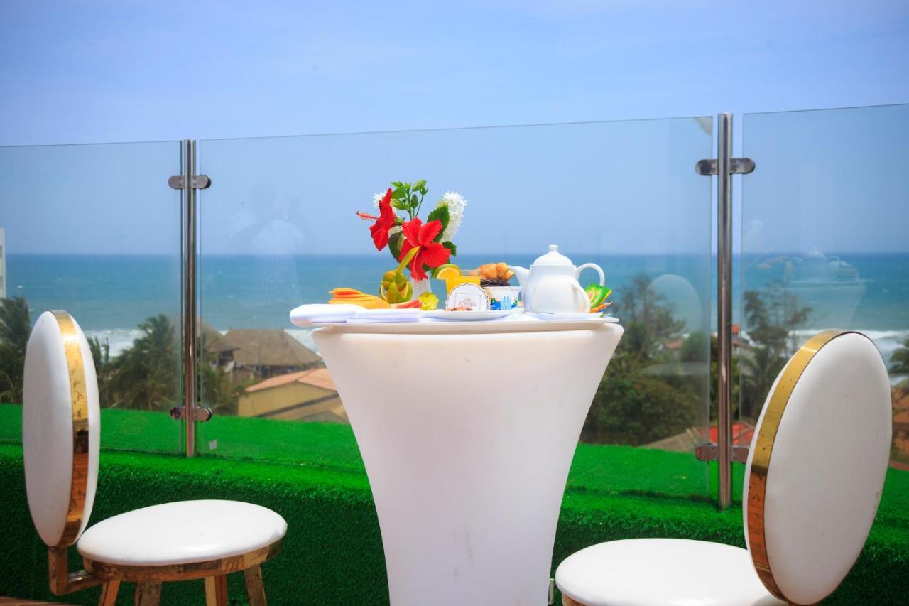 El Doria Hotel Lome Ngoại thất bức ảnh